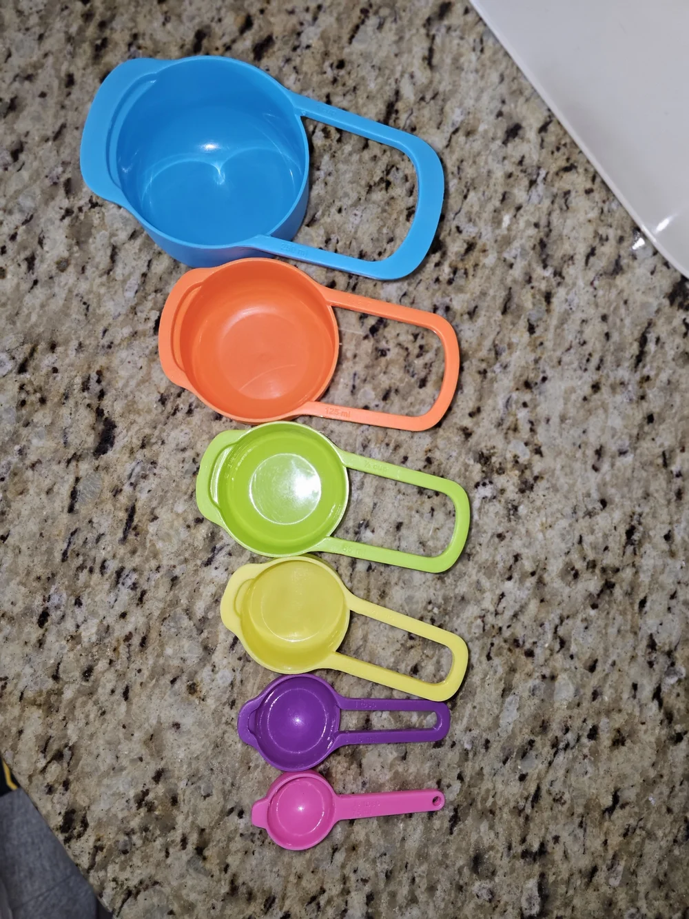 Colorful Nesting Measuring Cups Set of 6 Plastic Kitchen Baking Cooking Tools